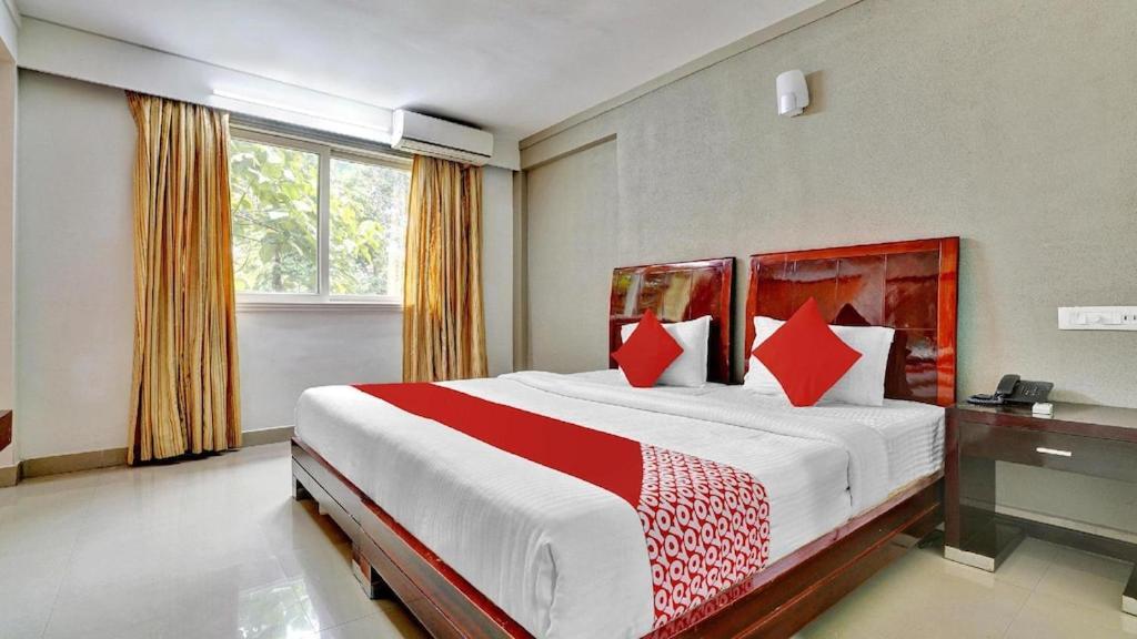 Aec Residency Hotel Alappuzha Exterior foto
