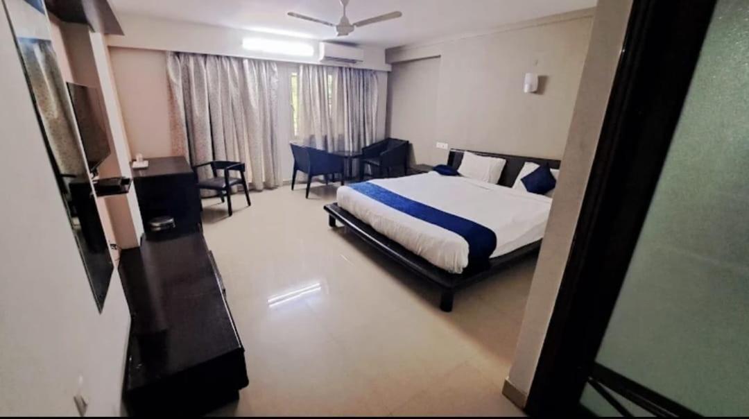 Aec Residency Hotel Alappuzha Exterior foto