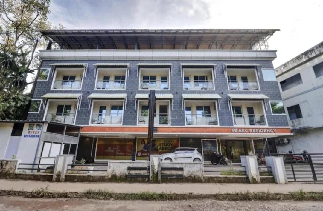 Aec Residency Hotel Alappuzha Exterior foto